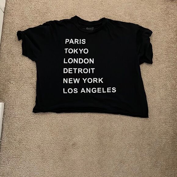 Retro Sport Medium Black City Tee - Picture 1 of 4